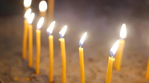 Candles Burning Close Up Vidéo 53202946