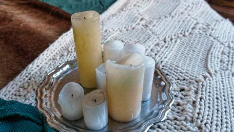 Candles, Candlestick, bed, coarse thread, rustic style, romantic Fotos Stock
