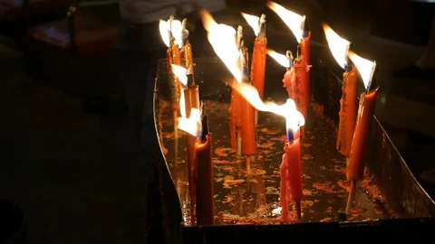 Candles in Chinese temple Stock-Footage 106816533