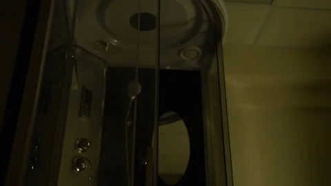 Candles on a table in a Spa 動画素材 75376045