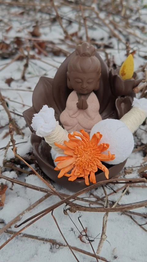 Candlestick with a burning candle on the snow decor Stock-Footage 324993793