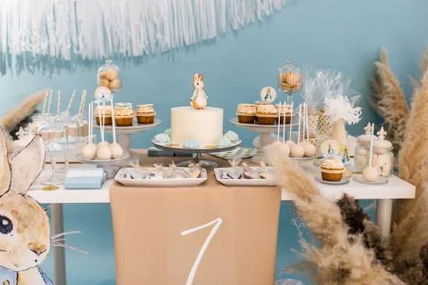 Candy bar with balls, macaroon on candy bar Stockfoto's