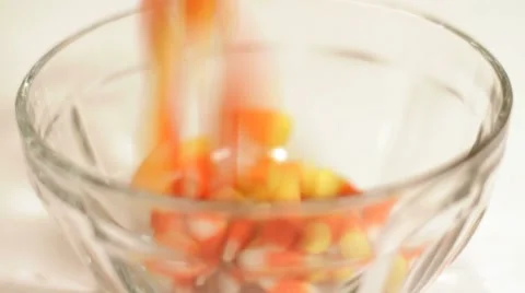 Candy Corn - Pour into bowl Видео 8692698