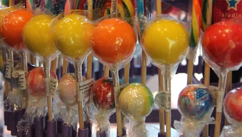 Candy Lollipops Suckers Jaw Breakers Pan Shot 動画素材 6891429