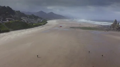 Cannon Beach Oregon from drone Видео 199989967