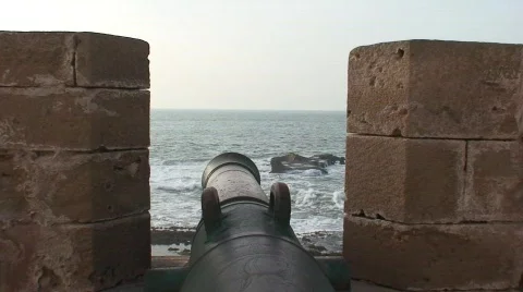 Cannon at the Sea 스톡 동영상 286723
