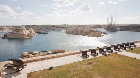 Cannons in Valletta, Malta Video stock 102835672