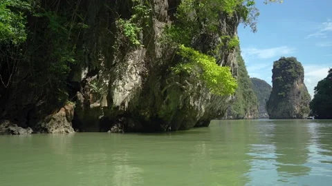 Canoe excursion at Beautiful Koh Hong Island Phang Nga Bay Stockbeeldmateriaal 144863016