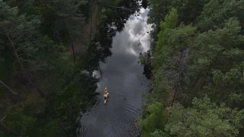 Canoe Exploring River 4K 動画素材 155126831