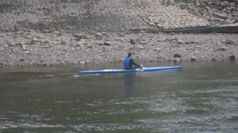 Canoeist on the Thames River Stock-Footage 24650557