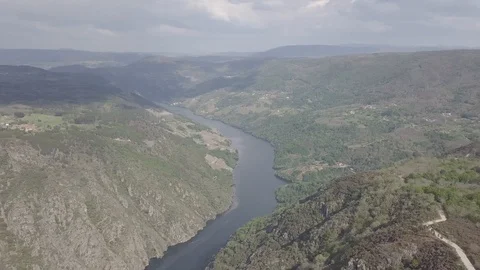 CANON SIL PANORAMA MOUNTAIN RIVER Stock Footage 90132791