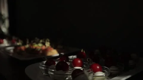 Canope snacks in the sun Stock Footage 300028190