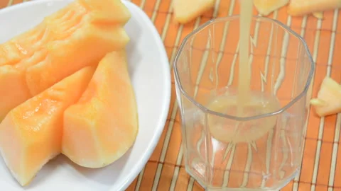 Cantaloupe Juice Stockbeeldmateriaal 132856031