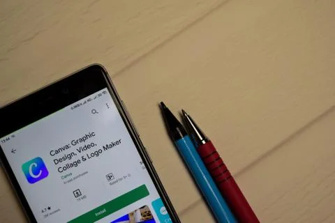 Canva: Graphic Design dev application on Smartphone screen. Stock-Fotos