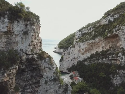 Canyon Cove Beach Reveal Stock Footage