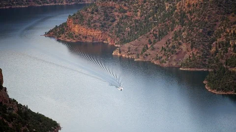 Canyon Rim high angle closeup view in Flaming Gorge Utah green river boat Stock Footage 120604368