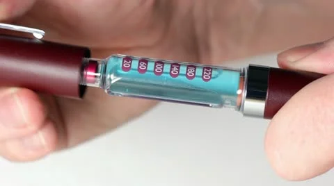 Cap has been on pen Vídeos de archivo 12441945