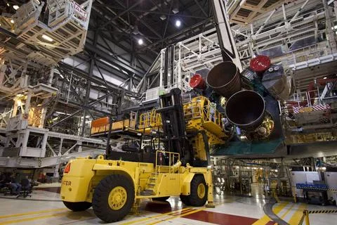 CAPE CANAVERAL, Fla. -- In Orbiter Processing Facility-1 at NASA s Kennedy... Foto stock