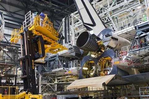 CAPE CANAVERAL, Fla. In Orbiter Processing Facility-1 at NASAs Kennedy Sp.. 스톡 사진