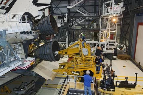 CAPE CANAVERAL, Fla. In Orbiter Processing Facility-1 at NASAs Kennedy Sp.. 스톡 사진