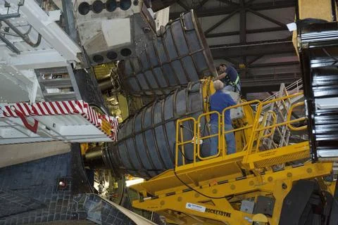 CAPE CANAVERAL, Fla. In Orbiter Processing Facility-1 at NASAs Kennedy Sp.. 스톡 사진