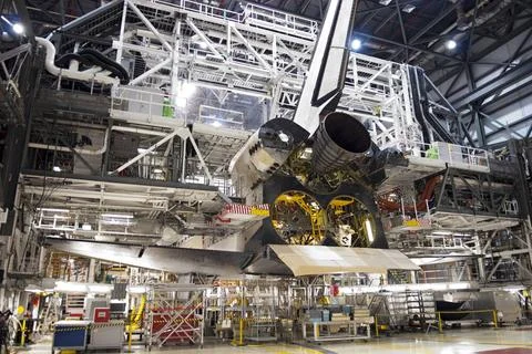 CAPE CANAVERAL, Fla. - In Orbiter Processing Facility Bay 2 at NASAs Kenn.. 库存照片