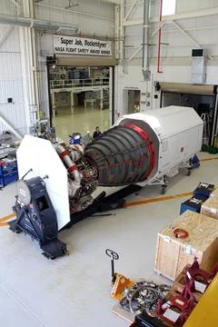 CAPE CANAVERAL, Fla. In the Orbiter Processing Facility-3 engine shop at.. Stock Photos
