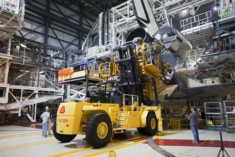 CAPE CANAVERAL, Fla. - In Orbiter Processing Facility Bay 1 at NASAs Kenned.. Stock Photos
