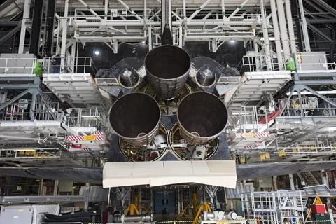 CAPE CANAVERAL, Fla. - In Orbiter Processing Facility Bay 1 at NASAs Kenned.. Foto stock
