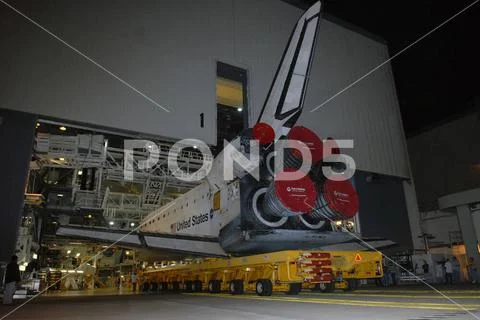 CAPE CANAVERAL, Fla. Space shuttle Atlantis rolls out of the Orbiter ...