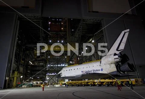 CAPE CANAVERAL, Fla. Space shuttle Atlantis backs out of the Vehicle ...