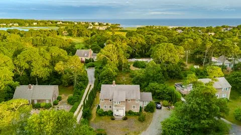 Cape Cod house with Beach in Background Foto stock