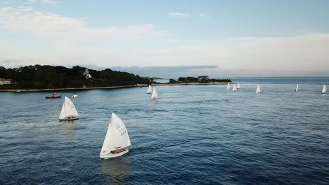 Cape Cod Knockabouts race Woods Hole 333 finish line 库存影片 114343841