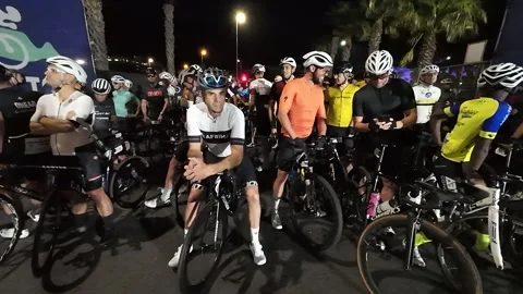 Cape Town Cycle Tour Start Line in 4K Vídeo Stock 337914628