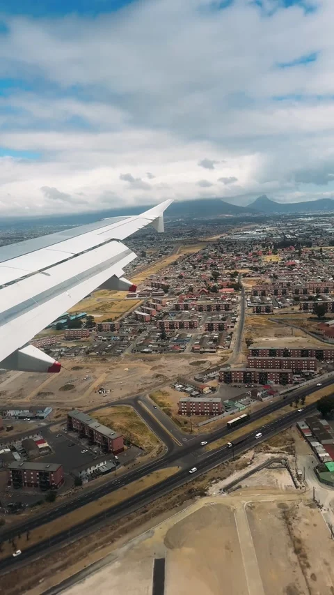 Cape Town view from an airplane	 動画素材 333570837