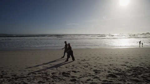 Cape Town, walking on the beach Stock-Footage 98193930
