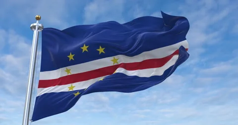 Cape Verde flag with flagpole waving in rolling clouds looping, 4K Perfect Loop 库存影片 277297767