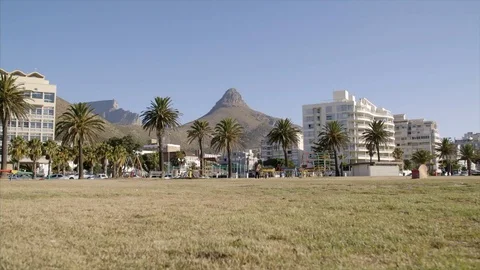 Capetown view of Lions Head Stockbeeldmateriaal 103079409