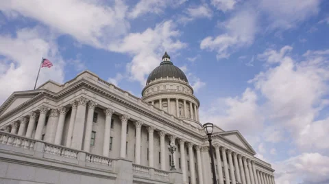 Capitol Building zoom in to dome columns in Utah Stock Footage 32287137