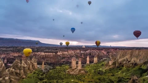 CAPPADOCIA TIMELAPSE BALOONS Stock Footage 136174472