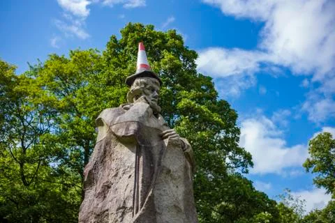 Capping of the statue of Thomas Carlyle Stock Photos