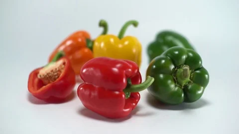 Capsicum on white background, panning, shallow Depth of field 스톡 동영상 75874359
