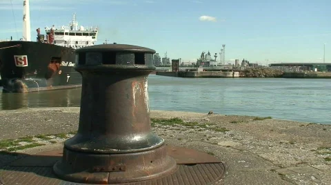 Capstan with Liverpool waterfront in background Stock Footage