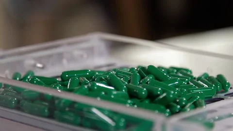 Capsule filling manual machine -  sieving Stock Footage 157233216