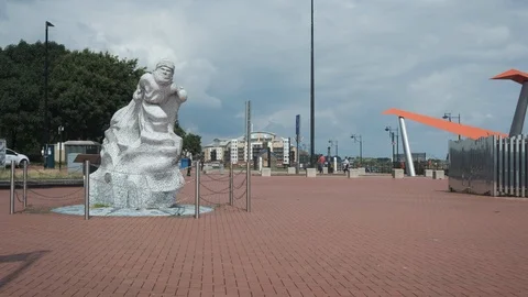 Captain Scott memorial statue in Cardiff Bay Stock Footage 113644149
