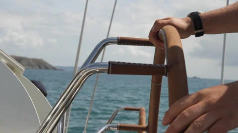 Captain Steering Ships Wheel Vídeo Stock 39196200