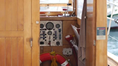 The captain's bridge at the ship. Instrument panel and control knobs. Cabin 스톡 동영상 200148739