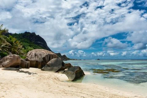 Captivating anse source d'argent ocean Stock-Fotos