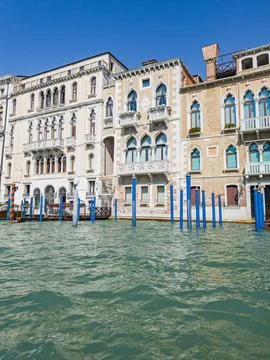 A captivating daytime view of Venice featuring classic architecture Stock-Fotos