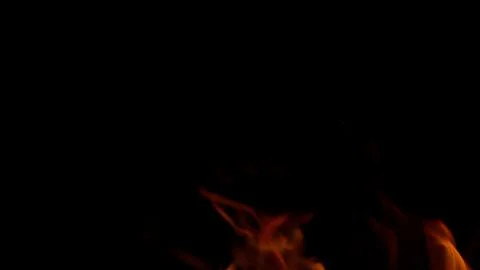 Captivating Flames in Darkness EyeCatching and Striking Fire Visuals That Mesmer Foto stock
